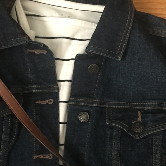 Old Navy Jean Jacket - Picture 4 of 4